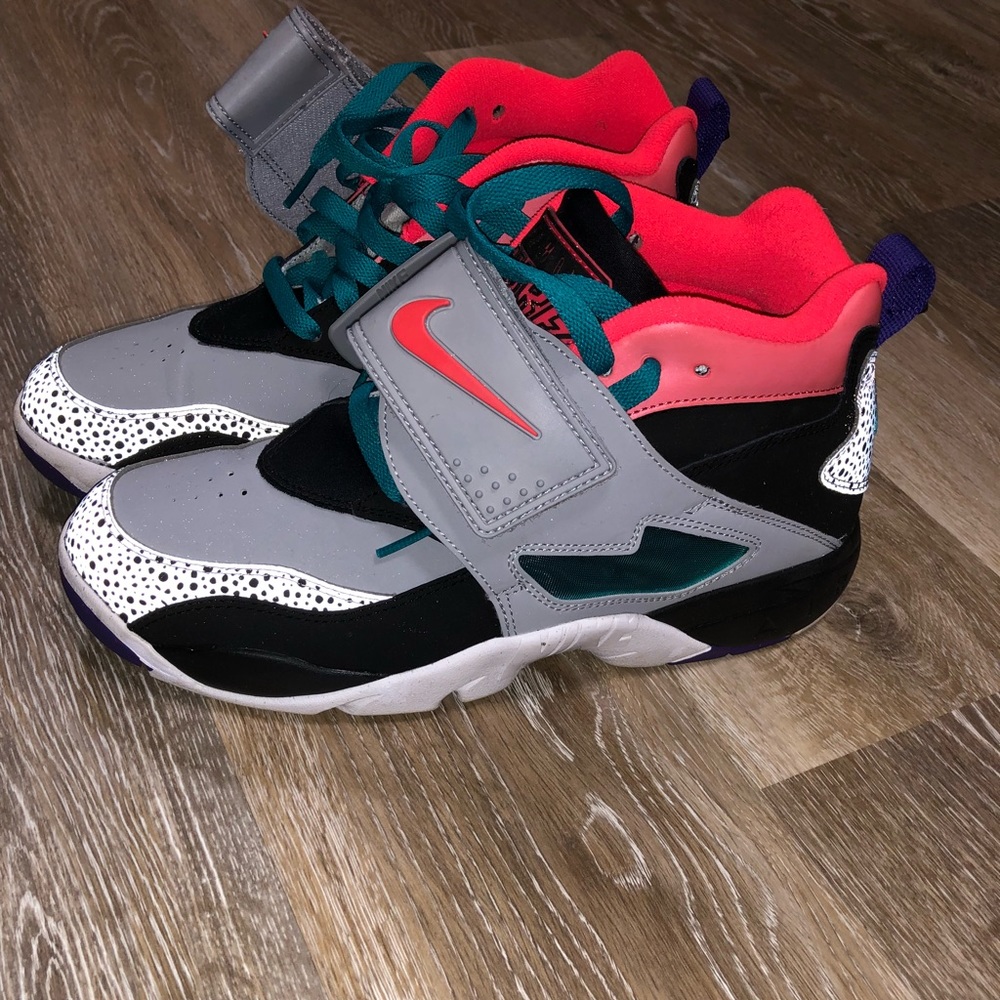 Retro Nike Sneakers